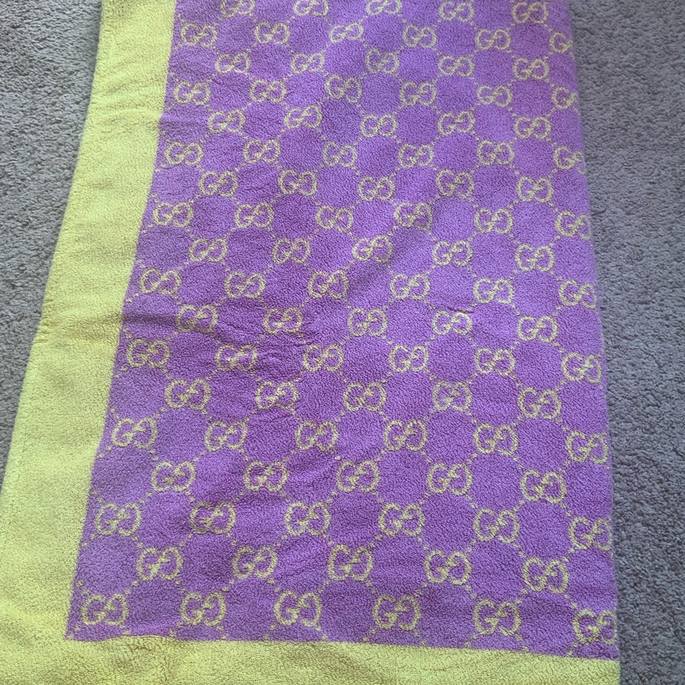 Gucci Cotton Terry Beach Macro GG Towel Pink Candy Mousse Acid One Size